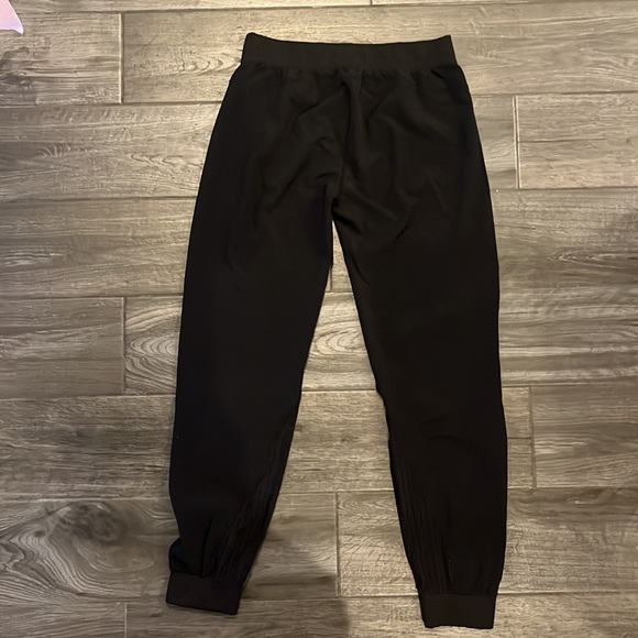 Lightweight black joggers - Picture 3 of 4